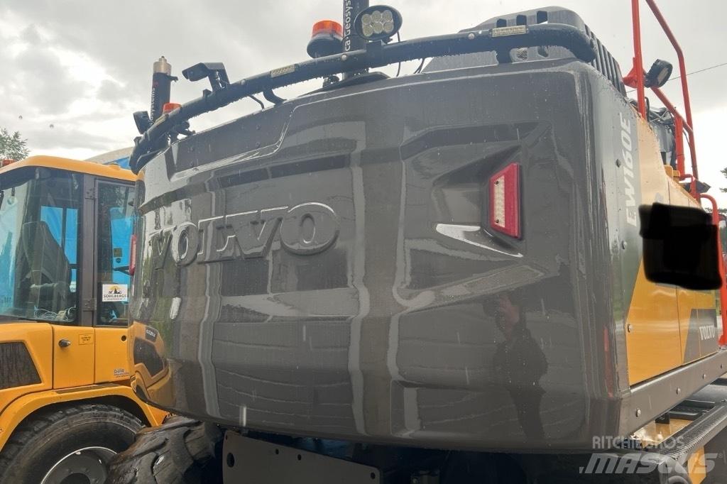 Volvo EW 160 E حفارات بعجل