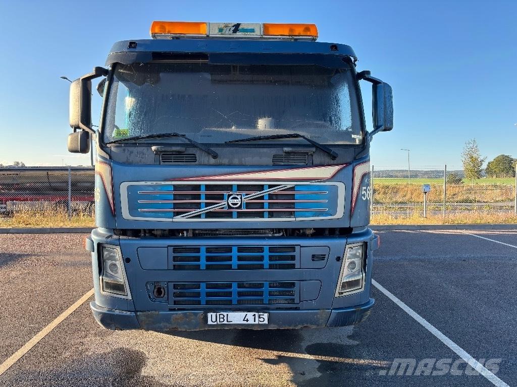 Volvo VOLVO FM12 6X2 شاحنات ذات صهاريج