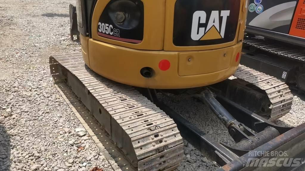 CAT 305 حفارات زحافة
