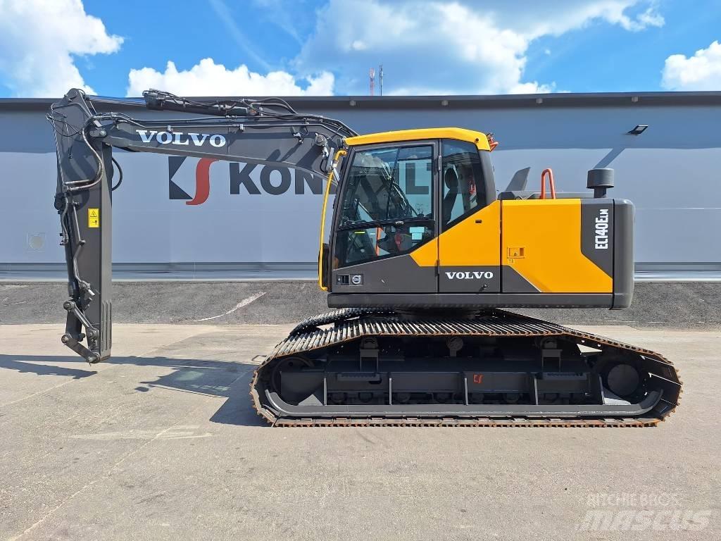 Volvo EC140ELM حفارات زحافة