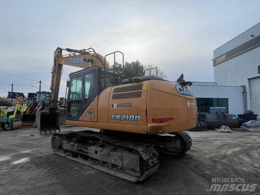 CASE CX 210 D حفارات زحافة