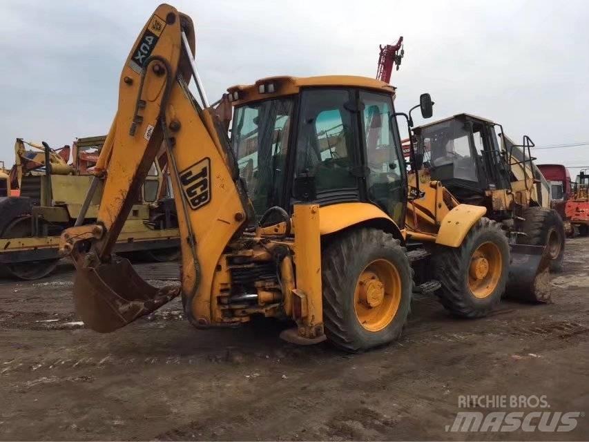 JCB 4cx لوادر ذات جرافات عكسية