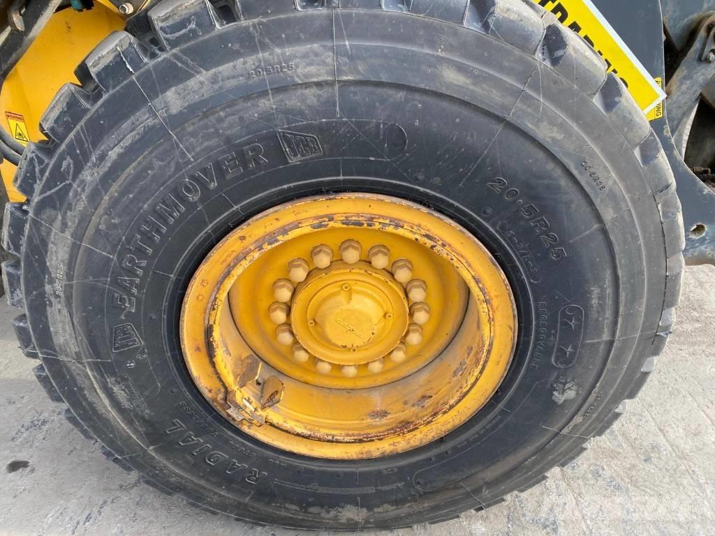 Volvo L 90 G لوادر بعجل