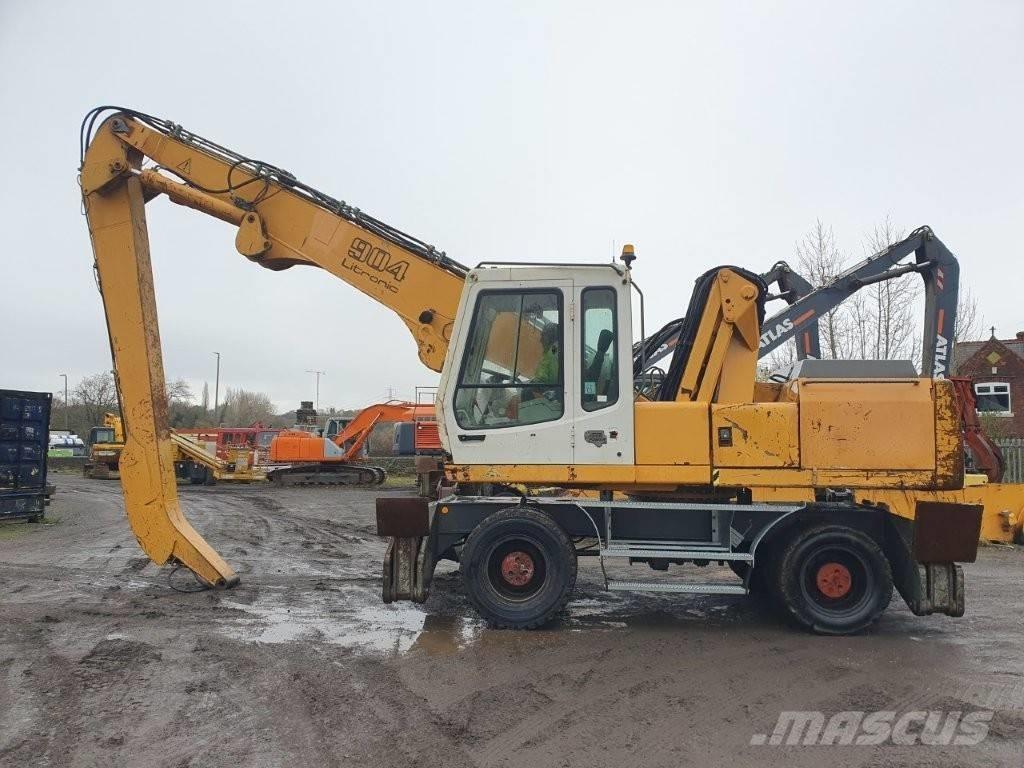 Liebherr A 904 مناولات المخلفات / مناولات صناعية
