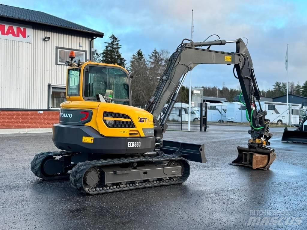 Volvo ECR 88 D حفارات وسط 7 طن - 12 طن