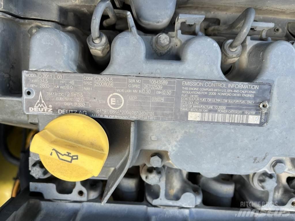 Bomag BW 135 AD مداحل ثنائية الاسطوانة