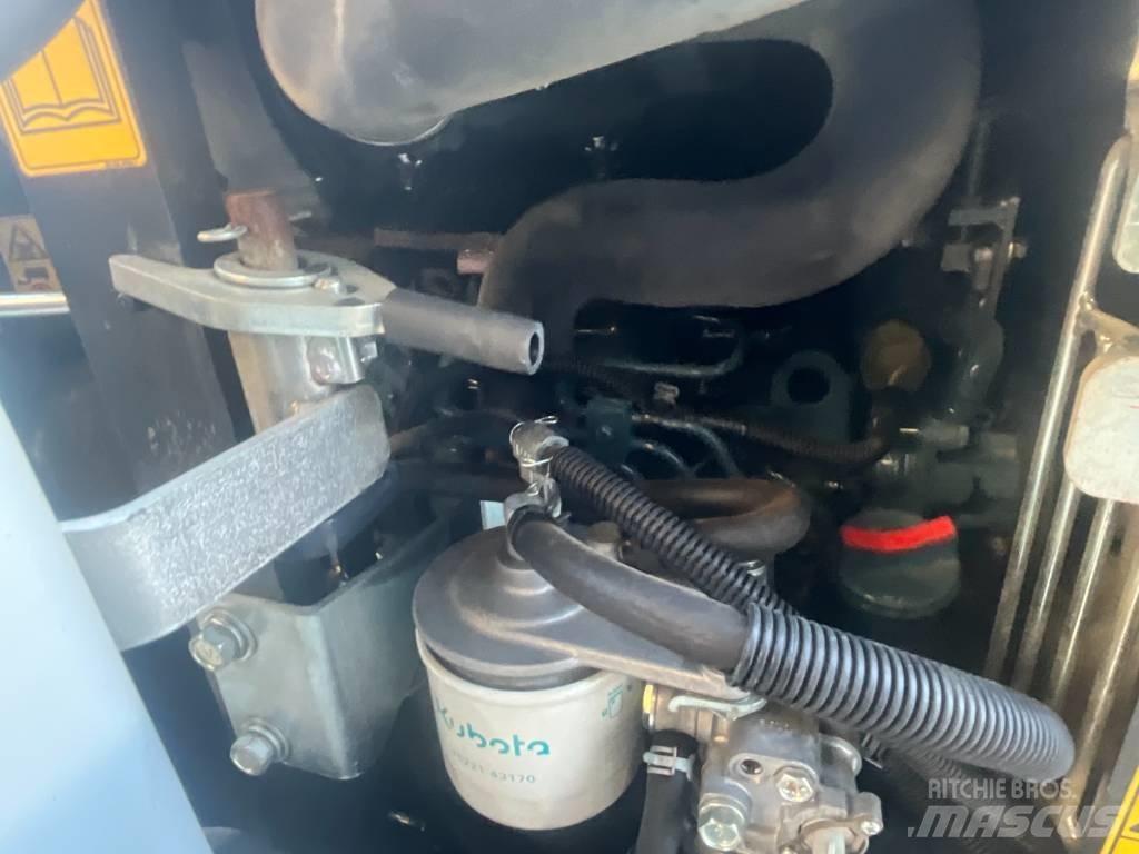Kubota U 27-4 HI حفارات صغيرة أقل من 7 طن (حفارات صغيرة)