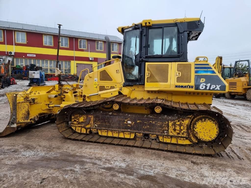 Komatsu D 61 PX-23 بلدوزرات مجنزرة