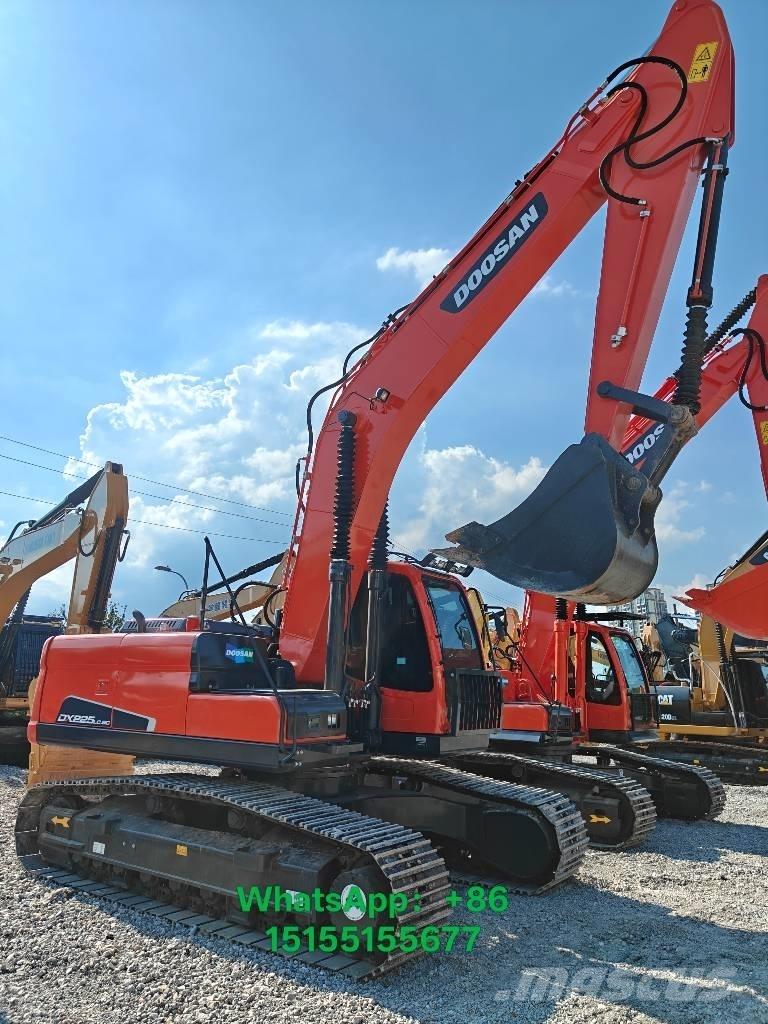 Doosan 225 LCA حفارات زحافة