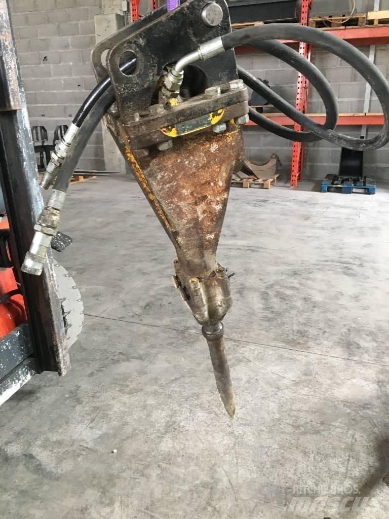 Atlas Copco SBC 115 مطارق / كسارات