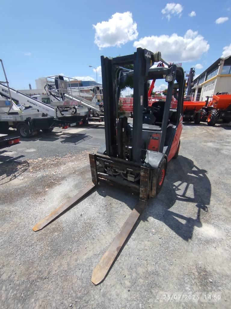 Linde H 35 D شاحنات الديزل