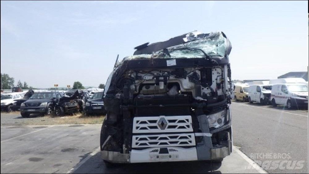 Renault T480 وحدات الجر