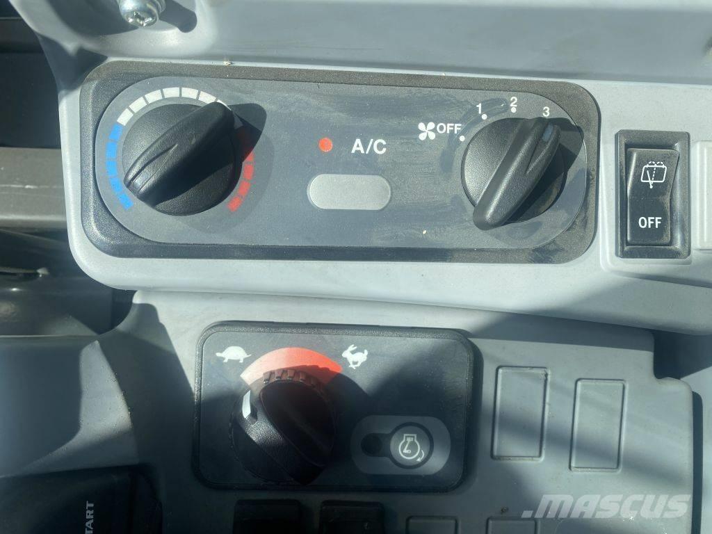 Kubota KX 163-5 حفارات زحافة