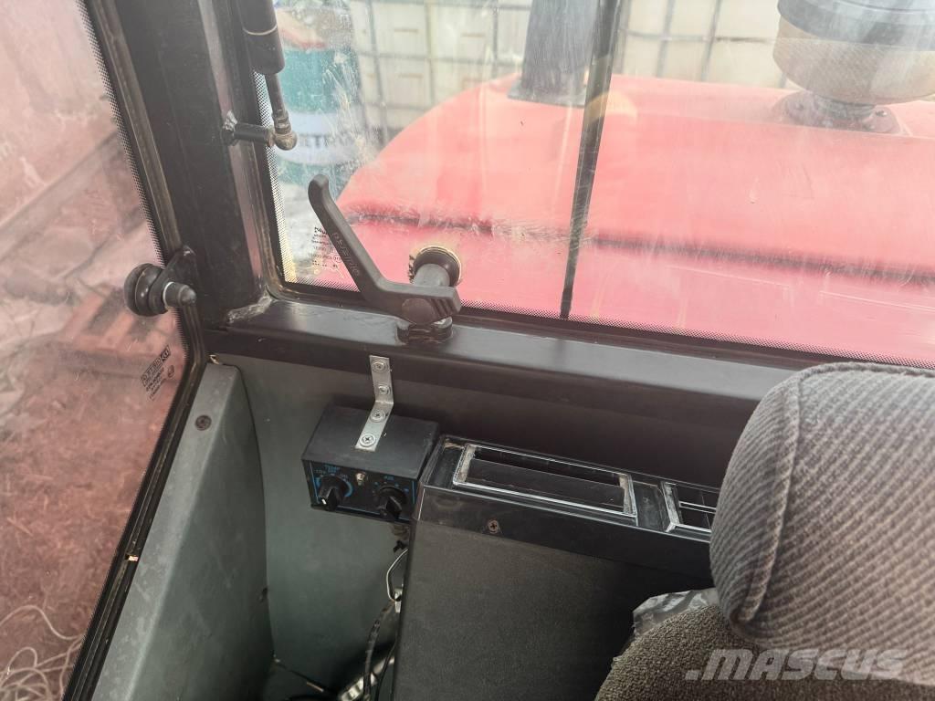 Schafer 6390T لوادر جانبية