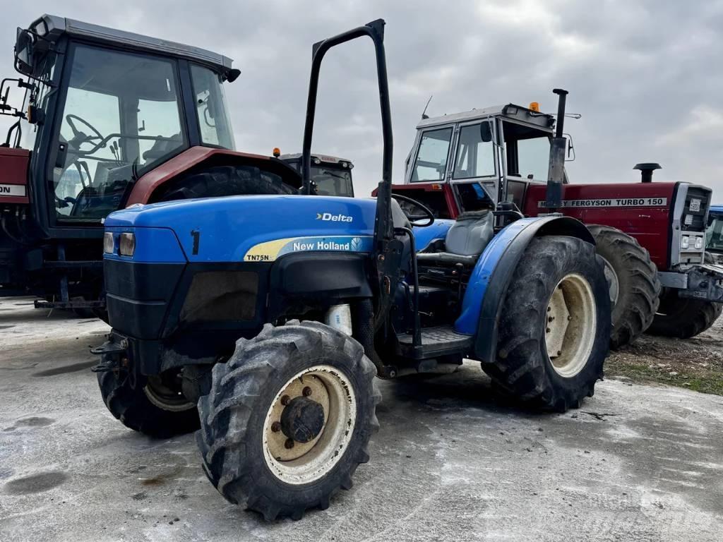 New Holland TN 75 N الجرارات