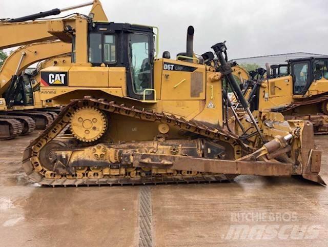 CAT D 6 T LGP بلدوزرات مجنزرة