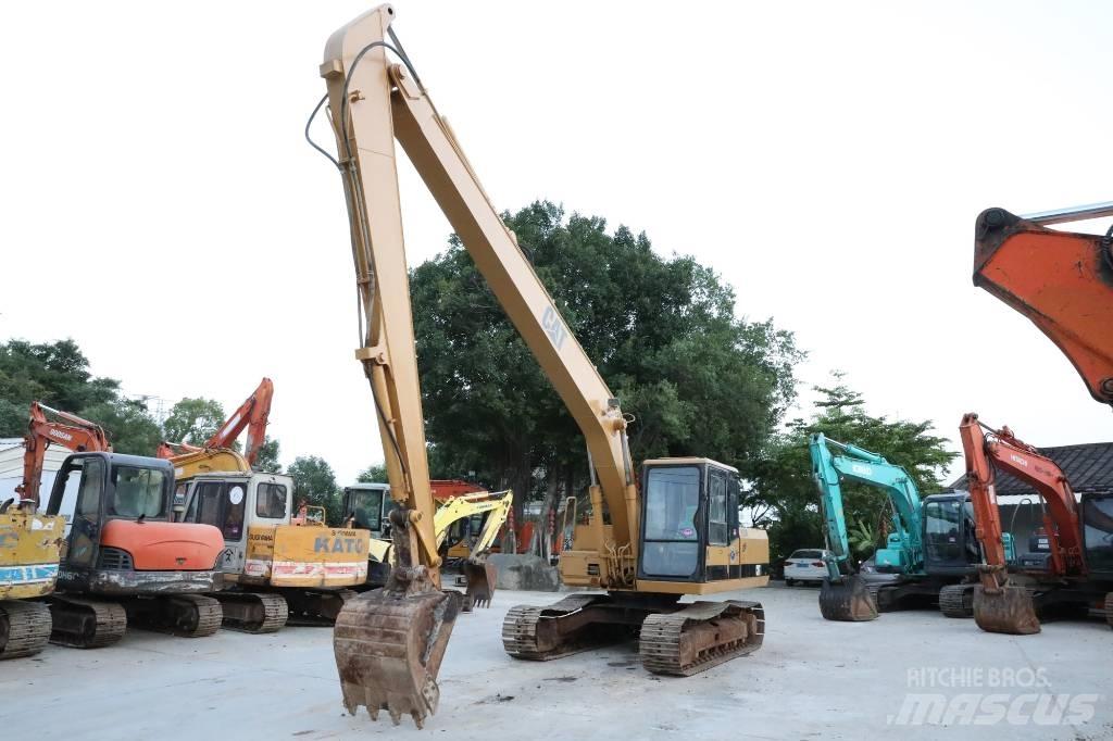CAT E120B Long boom حفارات زحافة