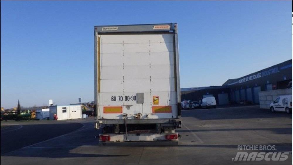 Fruehauf FST4FC نصف مقطورات ذات هيكل صندوقي