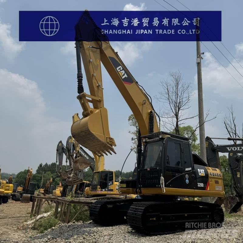 CAT 320 D حفارات زحافة