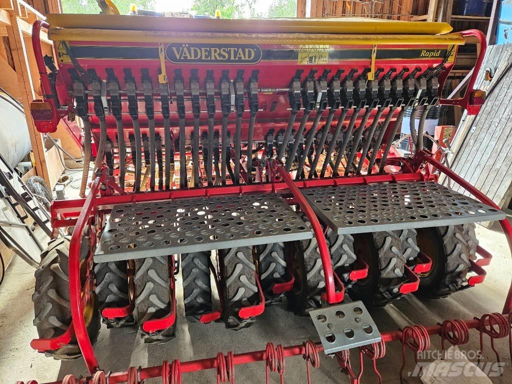 Väderstad Rapid300C مثاقيب مدمجة