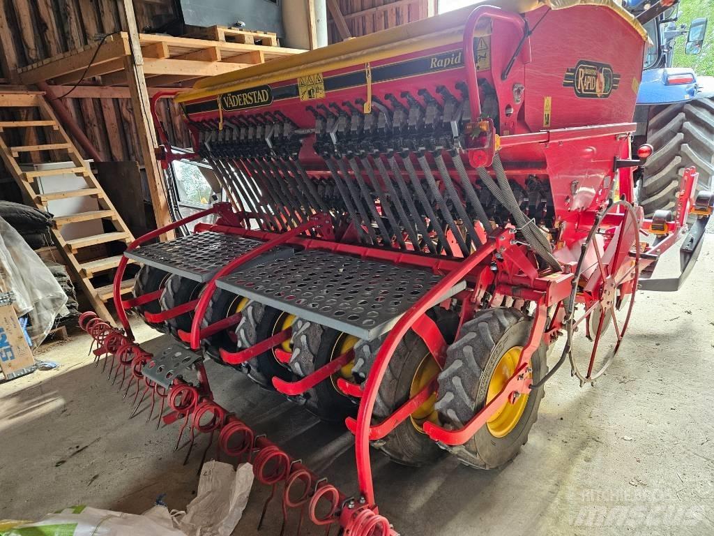 Väderstad Rapid300C مثاقيب مدمجة