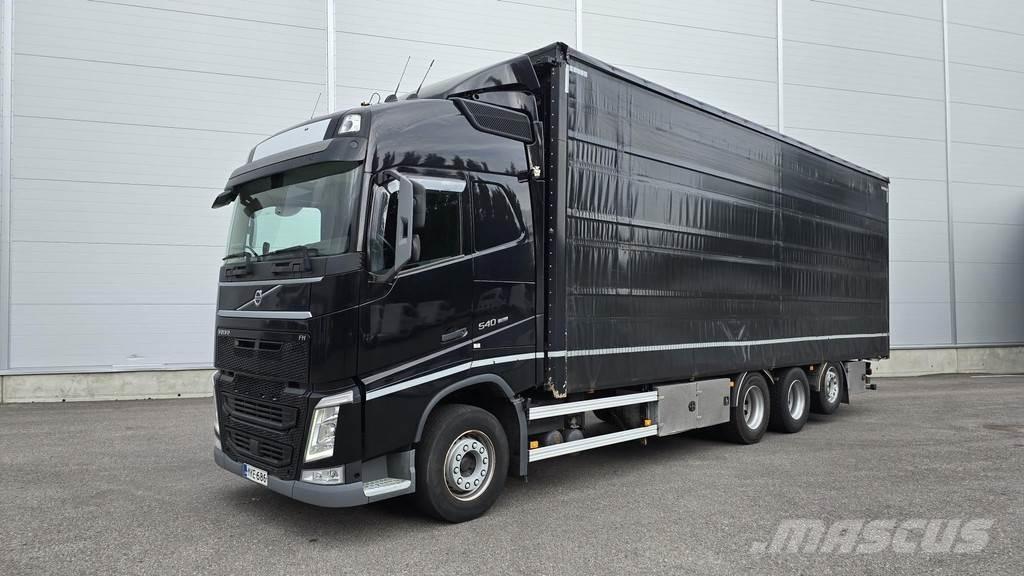 Volvo FH شاحنات بغطاء جانبي
