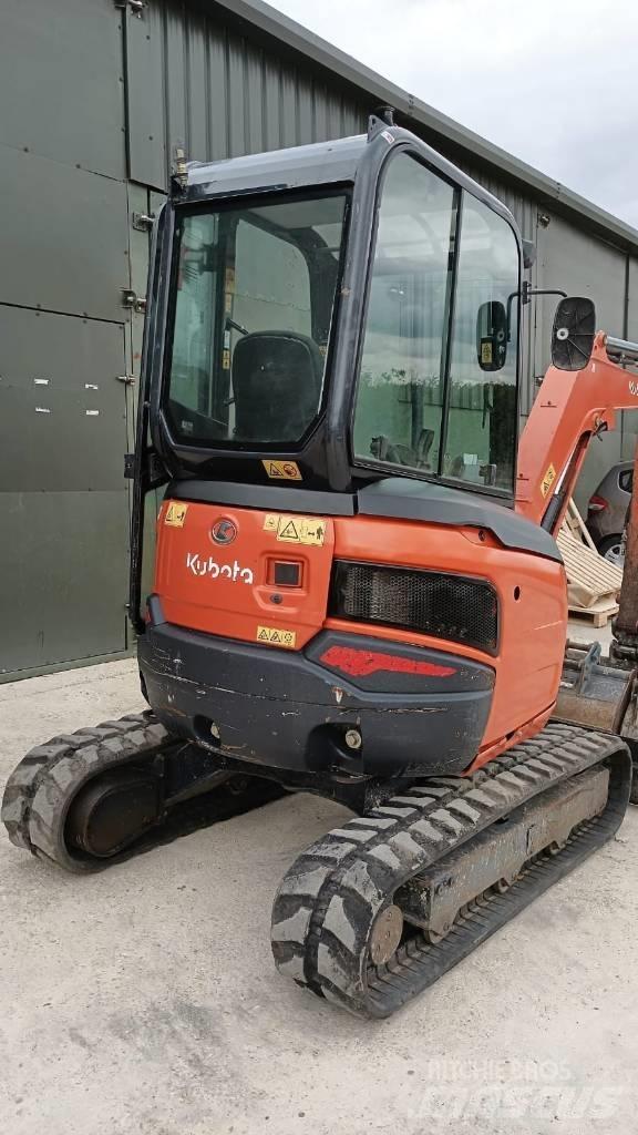 Kubota U 27-4 حفارات صغيرة أقل من 7 طن (حفارات صغيرة)