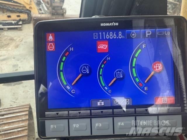 Komatsu PC 210 LC 10 حفارات زحافة