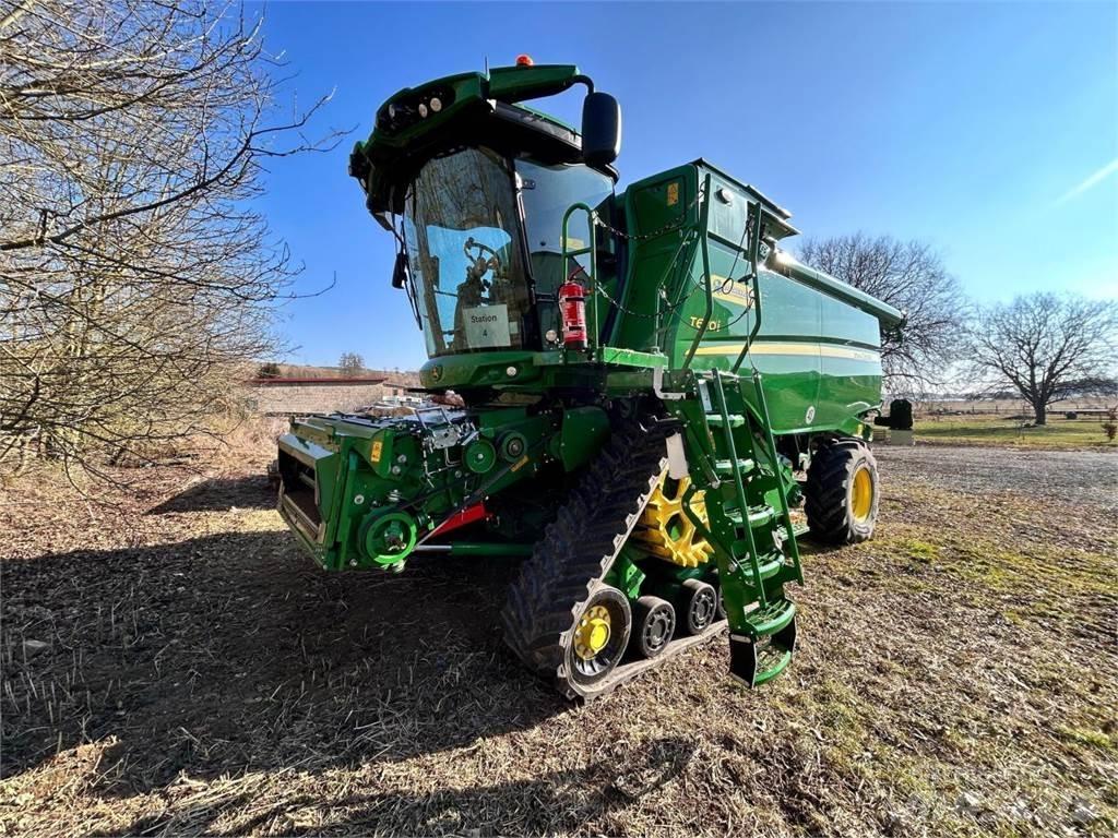 John Deere T670i حصادات