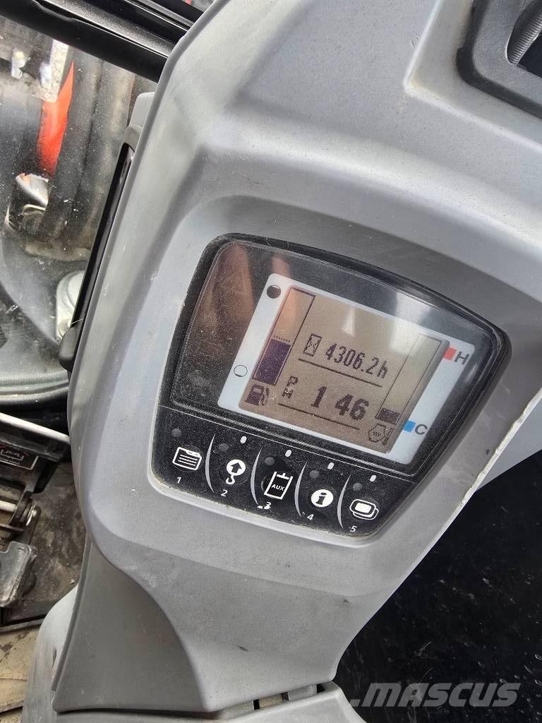 Kubota KX 040-4 حفارات صغيرة أقل من 7 طن (حفارات صغيرة)