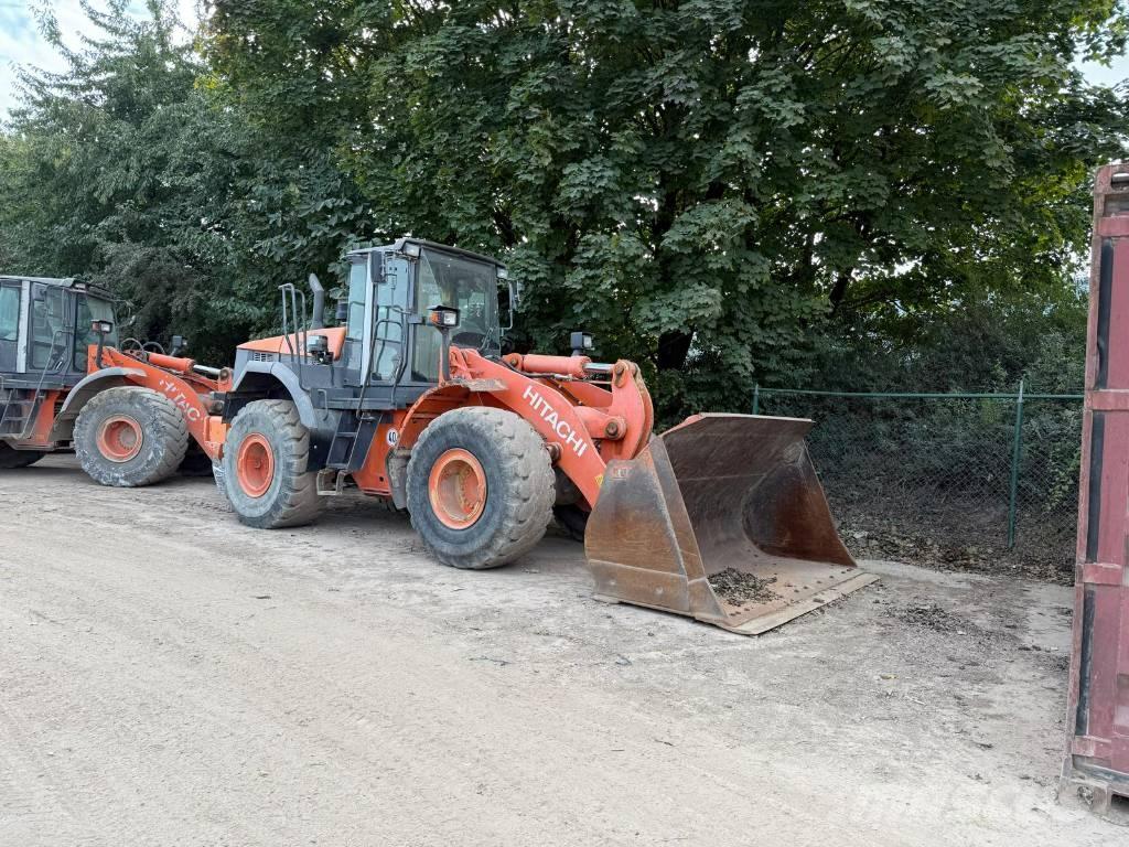 Hitachi ZW 250 لوادر بعجل