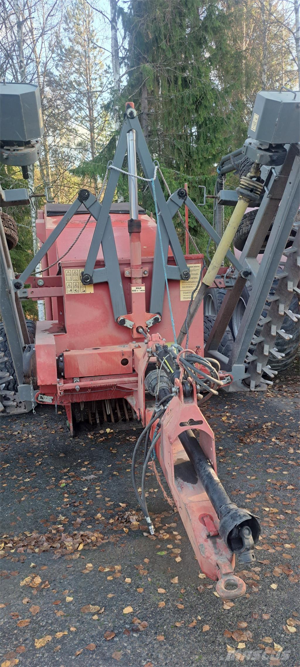 Kivi-Pekka KP 5 أَدَاةٌ لِجمع الحجارة