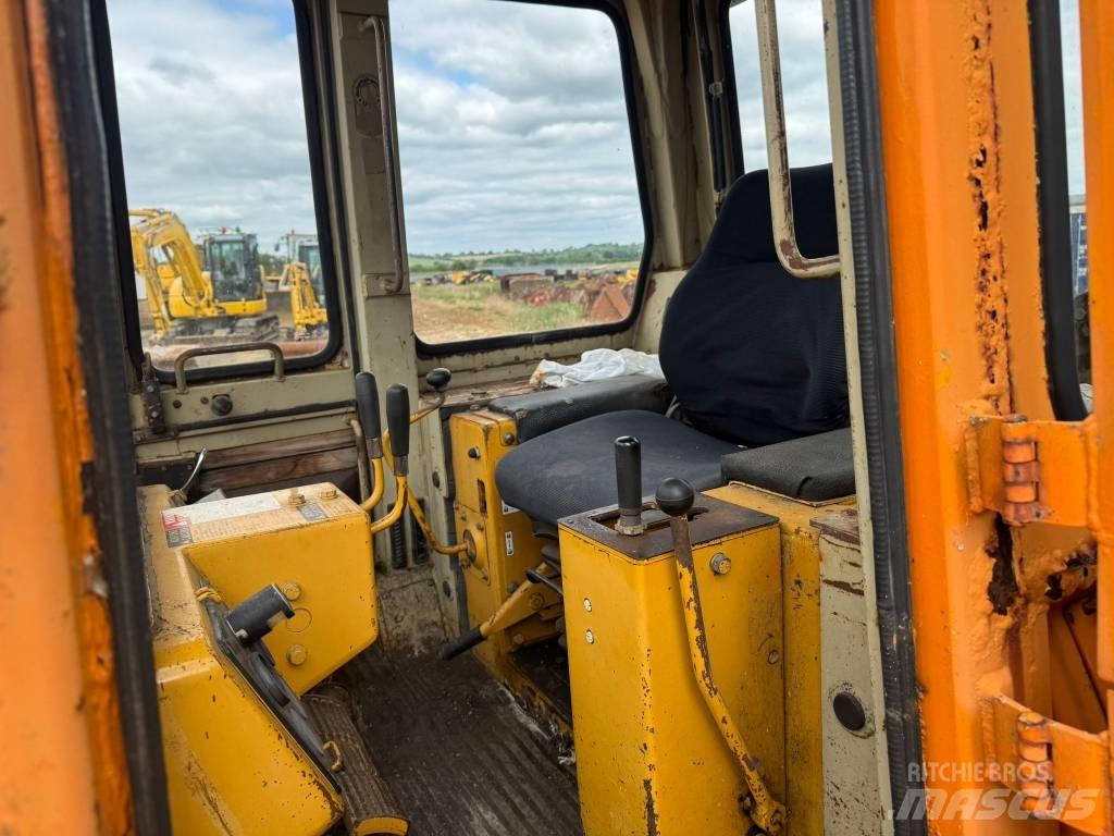 Komatsu D 41 P-3 بلدوزرات مجنزرة