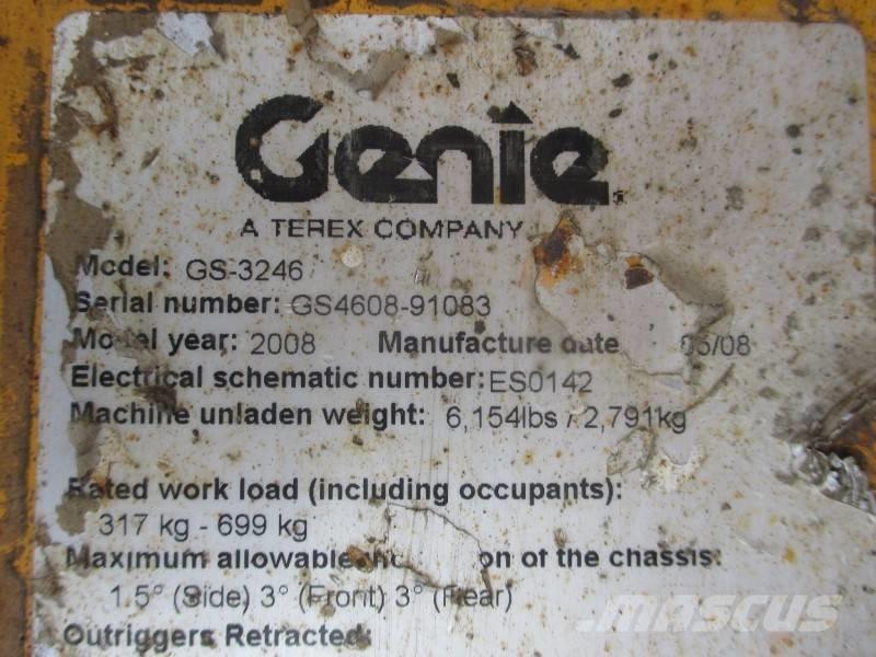 Genie GS 3246 رافعات مقصية الشكل