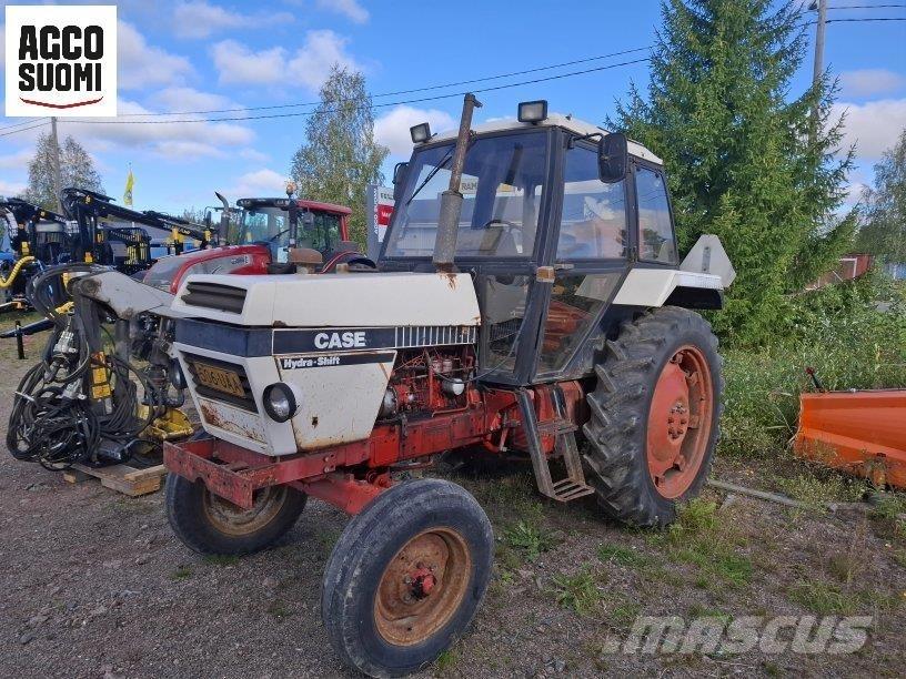Case IH 1490 الجرارات