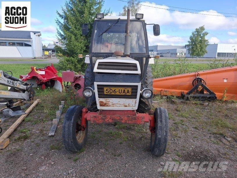 Case IH 1490 الجرارات