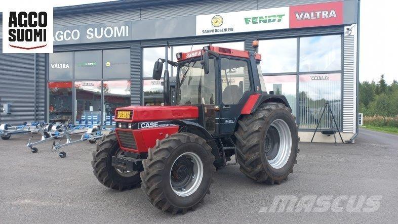 Case IH 845 XL الجرارات