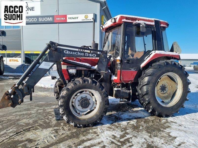 Case IH 895 الجرارات