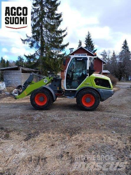 CLAAS 535 TORION الجرارات