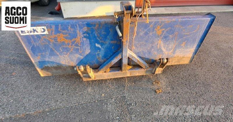 Esko TAKAKAUHA 200 ماكينات زراعية أخرى