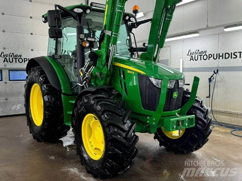 John Deere 5100 R الجرارات