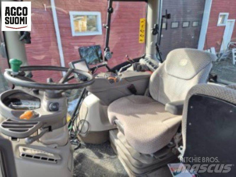 John Deere 6130 R الجرارات