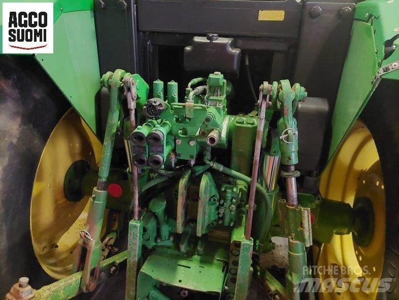 John Deere 6300 الجرارات