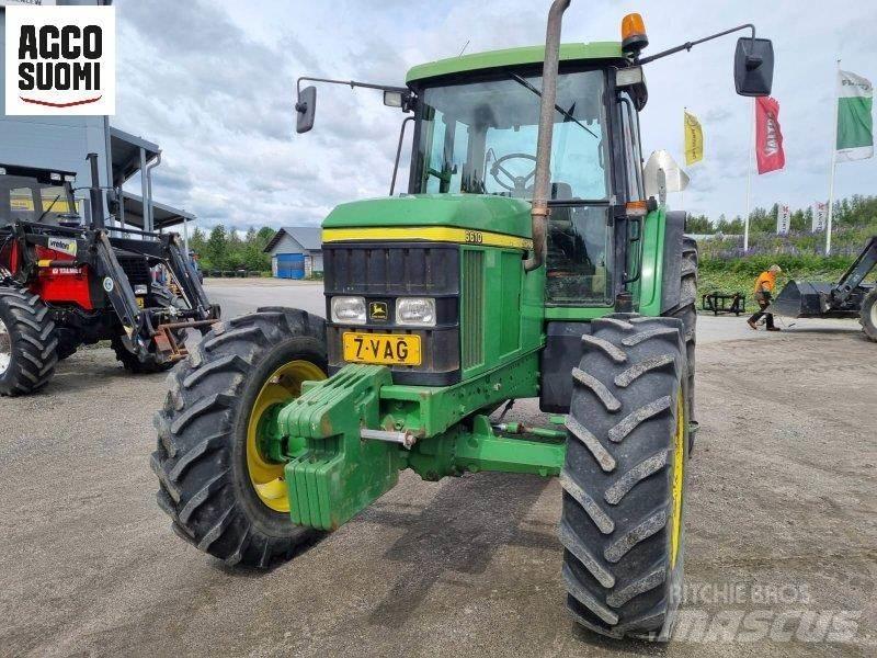 John Deere 6610 الجرارات