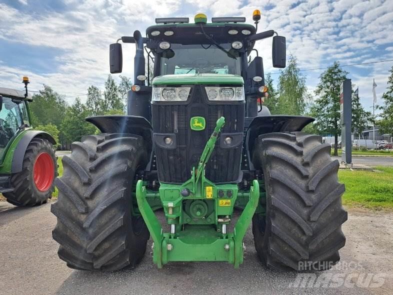 John Deere 7310 R الجرارات