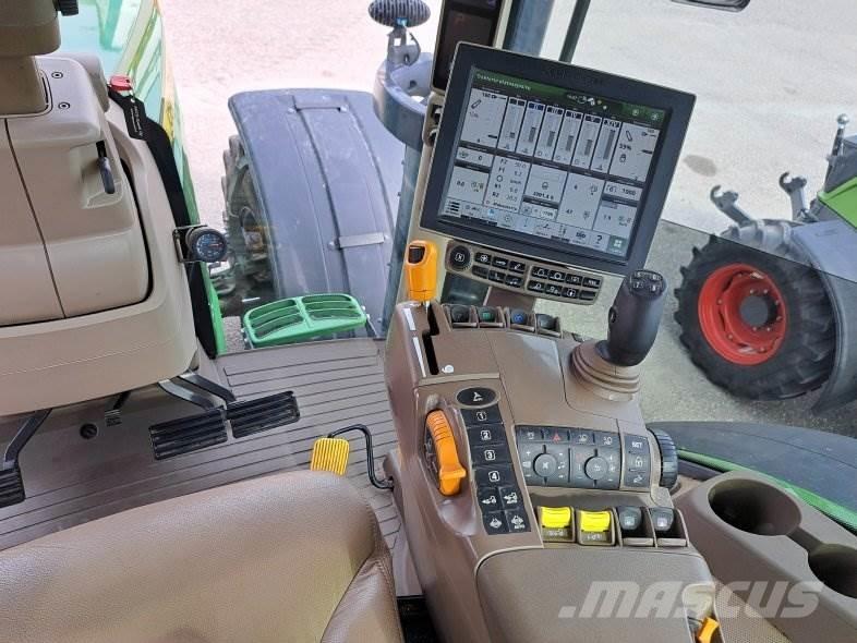 John Deere 7310 R الجرارات