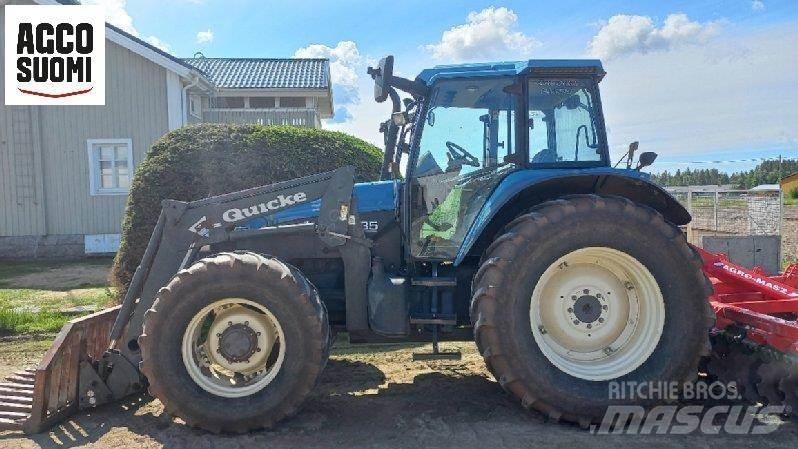 New Holland TM135 الجرارات