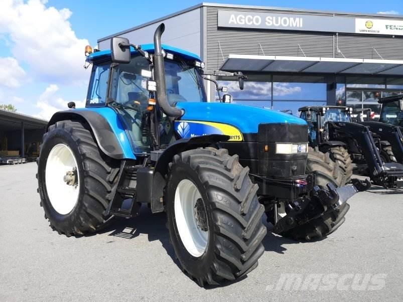 New Holland TM175 الجرارات