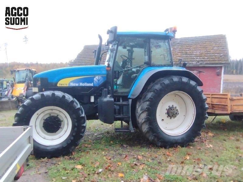 New Holland TM175 الجرارات