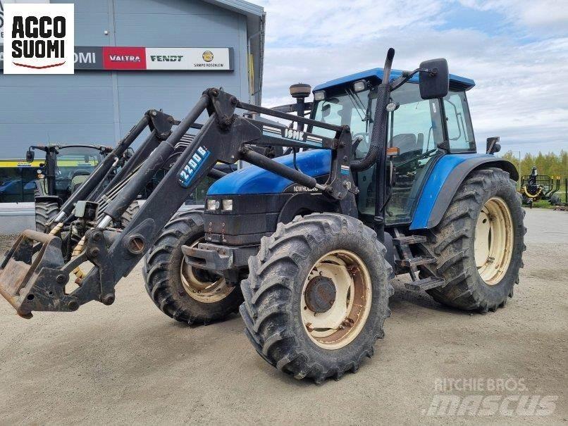 New Holland TS115 الجرارات